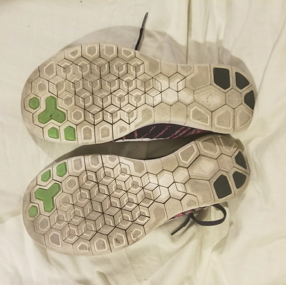 Nike Running Shoes - Picture 5 of 7